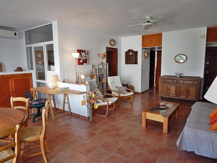 Carabeo 19 Apartment Nerja Bagian luar foto
