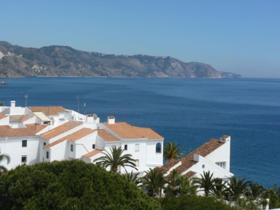 Carabeo 19 Apartment Nerja Bagian luar foto