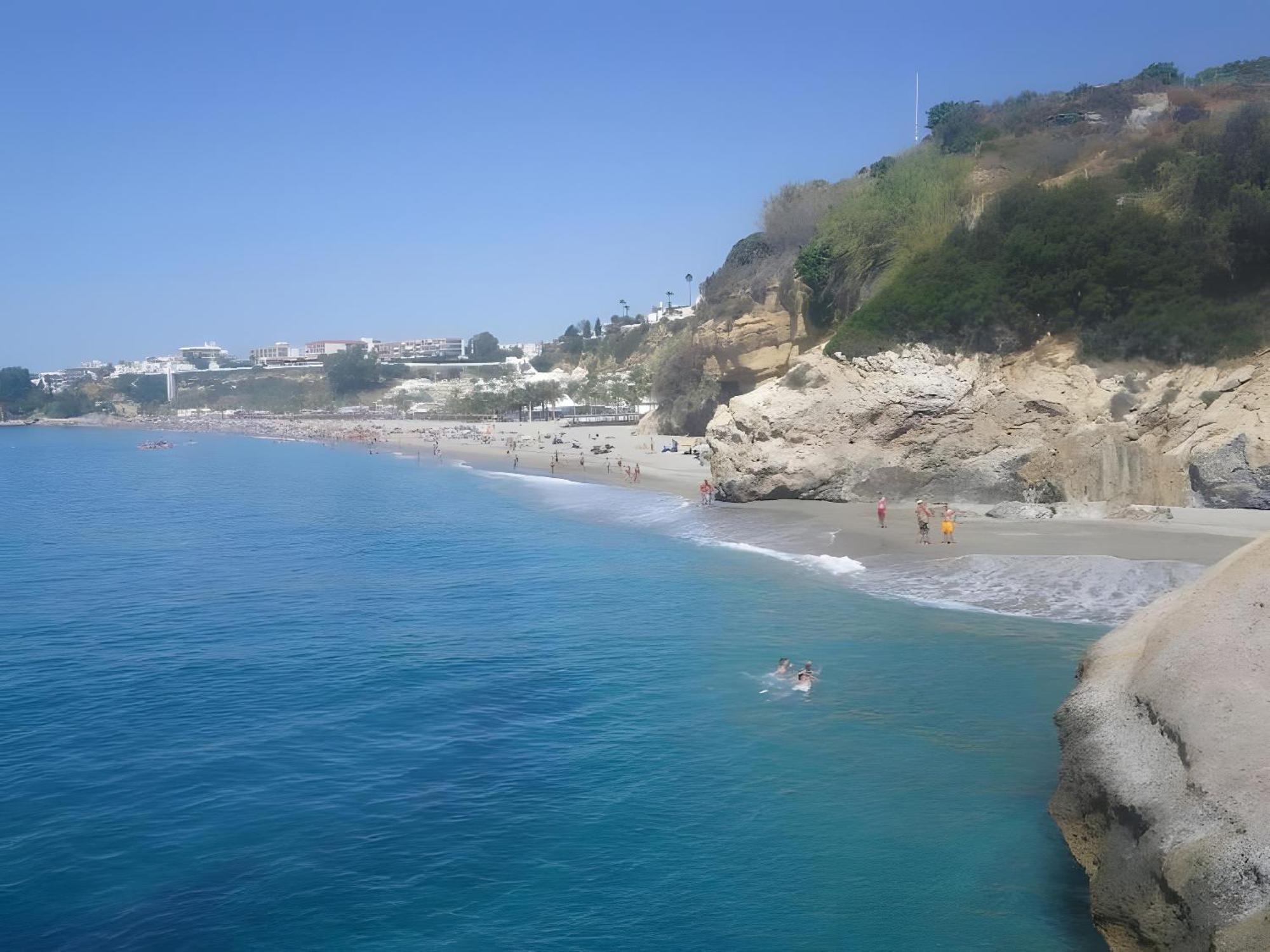 Carabeo 19 Apartment Nerja Bagian luar foto
