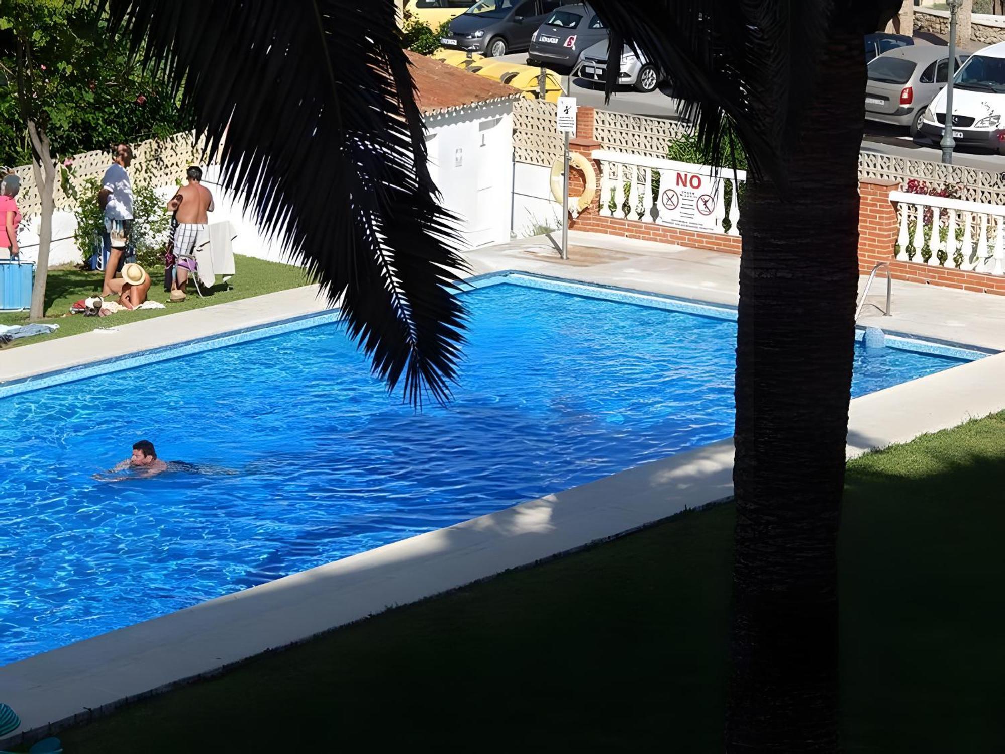 Carabeo 19 Apartment Nerja Bagian luar foto