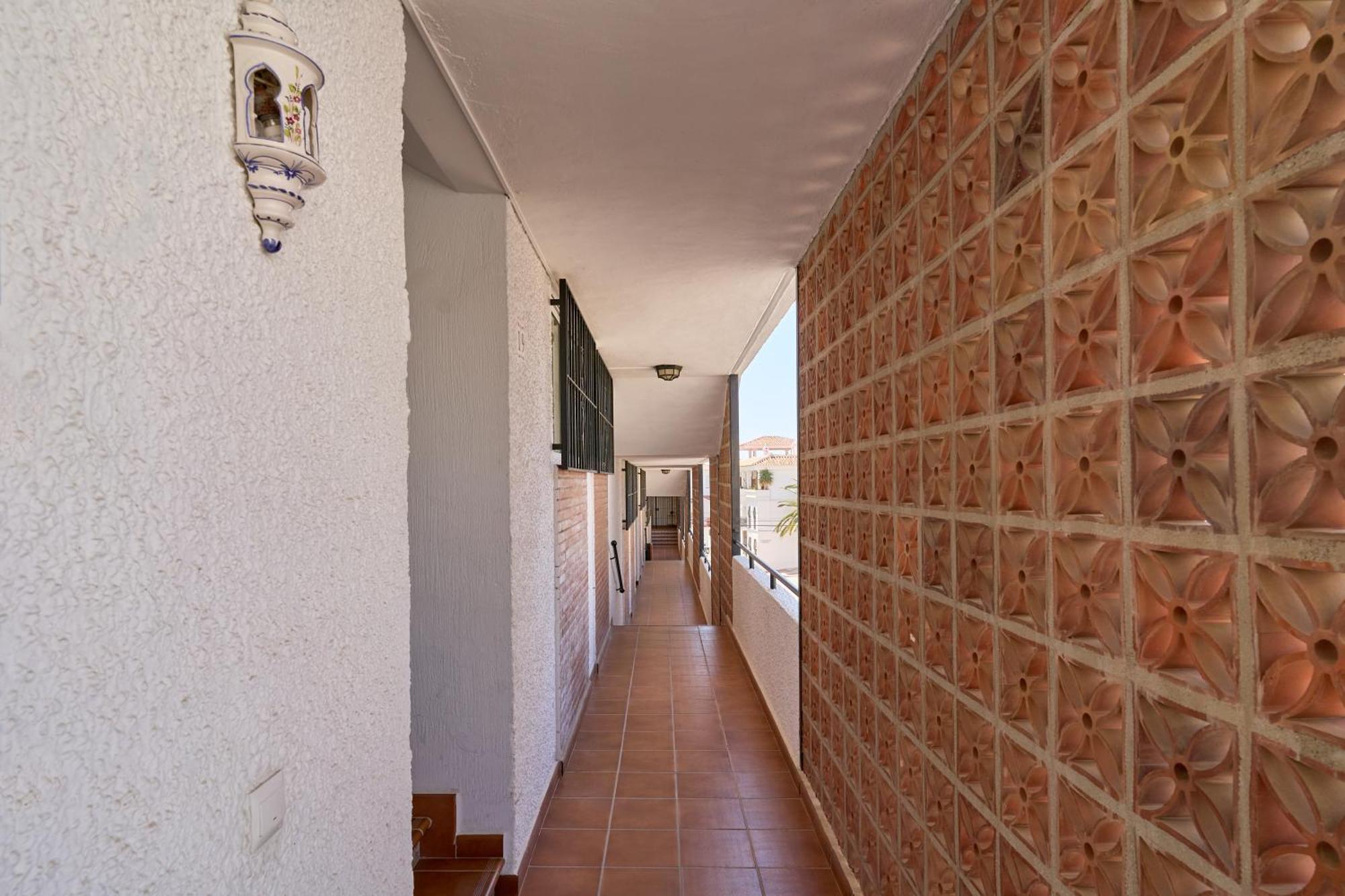 Carabeo 19 Apartment Nerja Bagian luar foto