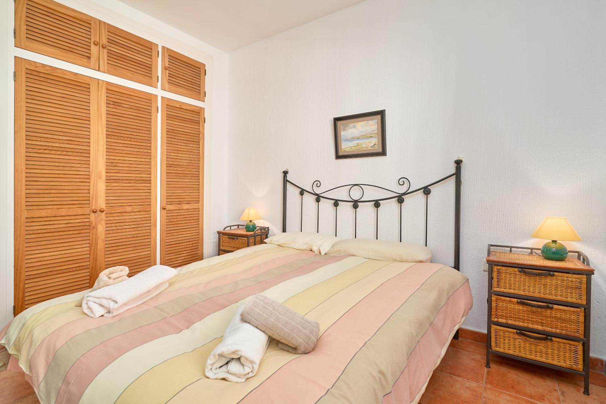Carabeo 19 Apartment Nerja Bagian luar foto